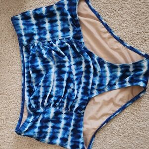 Kortni Jeane Swim bottoms